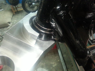 Gabelbrücke 10.jpg (142.67 KiB) 10345 mal betrachtet Lenkanschlag passt sehr schön